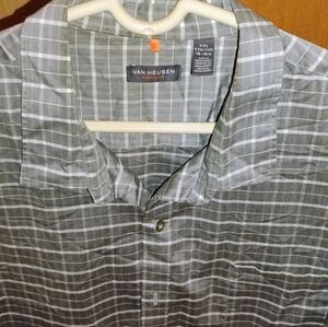Van Heusen Men's Gray Striped Shirt